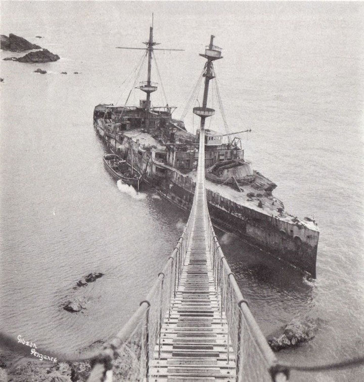 The aerial walkway linking the ship with Montagu Steps, Lundy, 1906